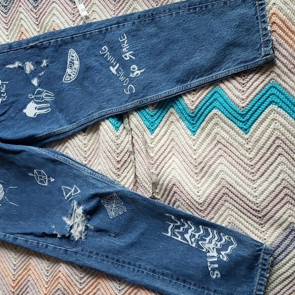 Zara slim fit Graffiti ripped jeans, mid-blue, size 31 - Picture 3 of 8